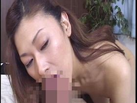 10年ぶりに性行為した母に中出しする息子4時間　サンプル画像11